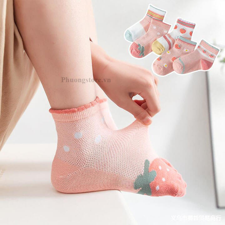 Vớ bé gái từ 0-9 tuổi màu hồng họa tiết dâu thoáng khí - ST07